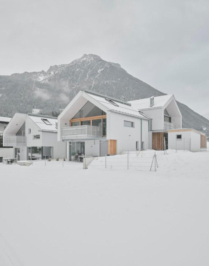 Urban Mountain Chalet With Lake View Маурах Экстерьер фото
